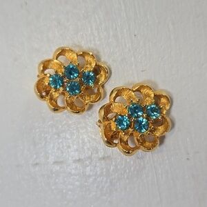 Vintage Gold Tone Swirl Blue Rhinestone Clip On Earrings